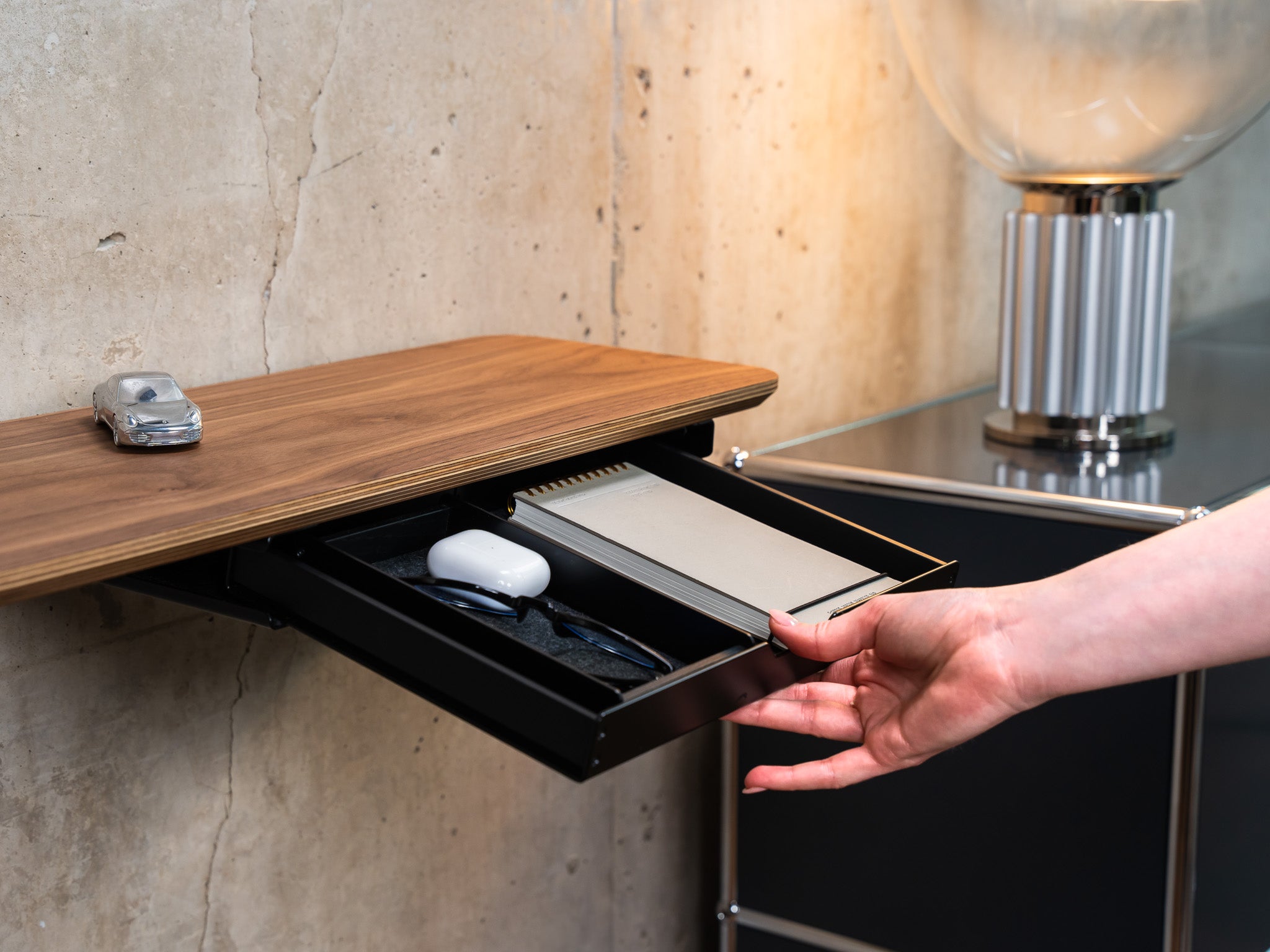 BALOLO, Wall Cockpit, Wandregal, Modulares Wandregal, interior, wall shelf, modern living, modern home, modular shelf, interior design, wall shelf wood, wand regal holz, Nussbaum, walnut, #material_Amerikanischer Nussbaum