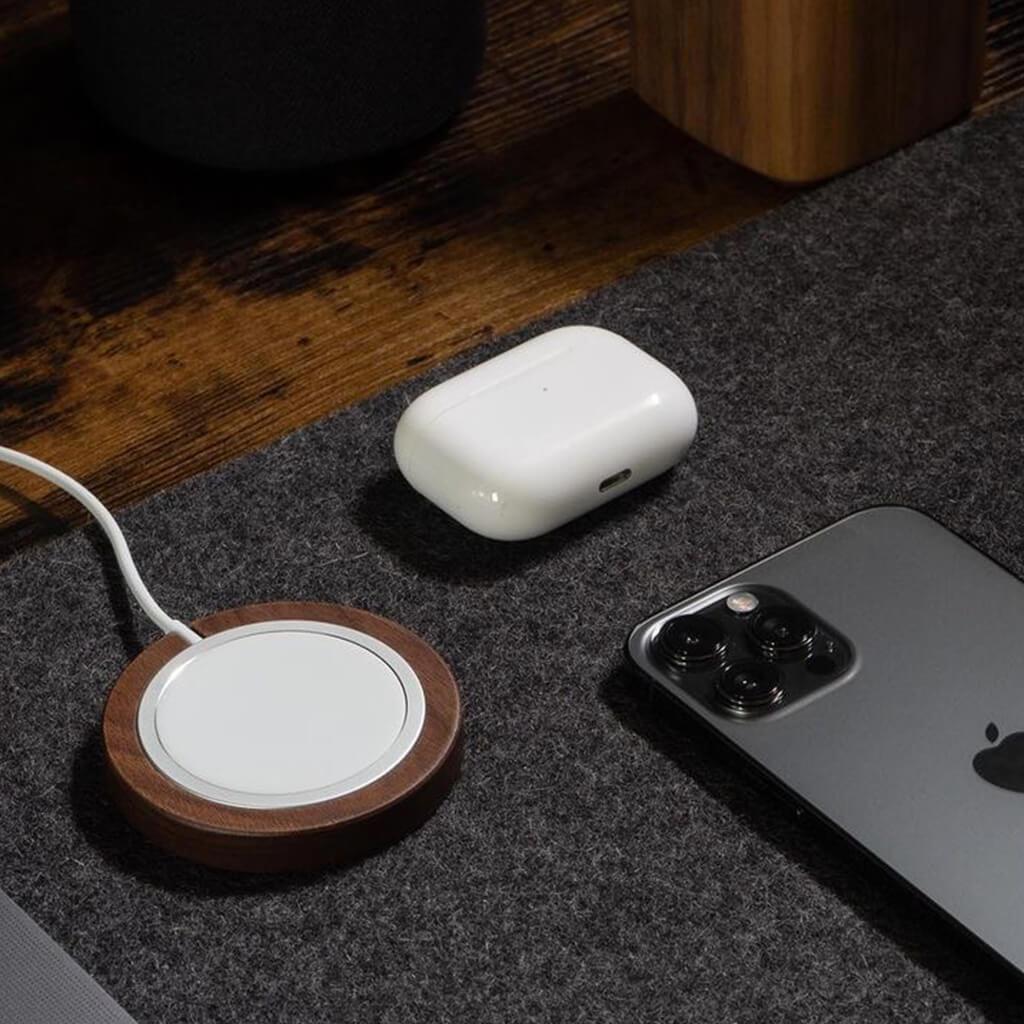 Apple puck charger new arrivals